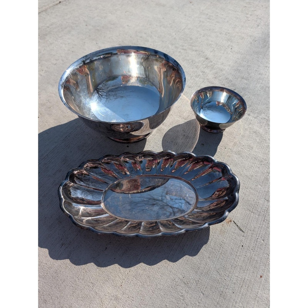 Reed & Barton Silverplate 3pc Set Paul Revere Bowls & Scalloped Oval Bread Tray
